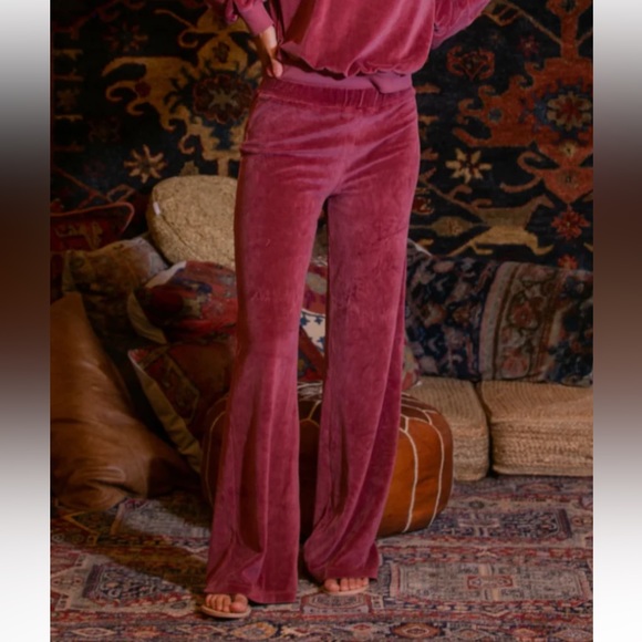 Honorine Archer Pant in Rosewood - Picture 3 of 13
